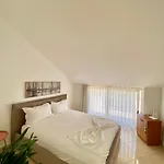 Lovely Rooftop Apartment