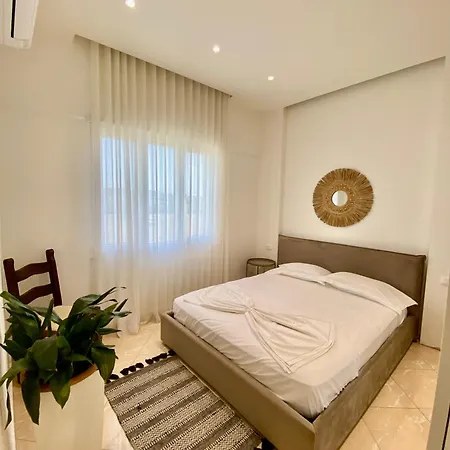 Lovely Rooftop غوليم